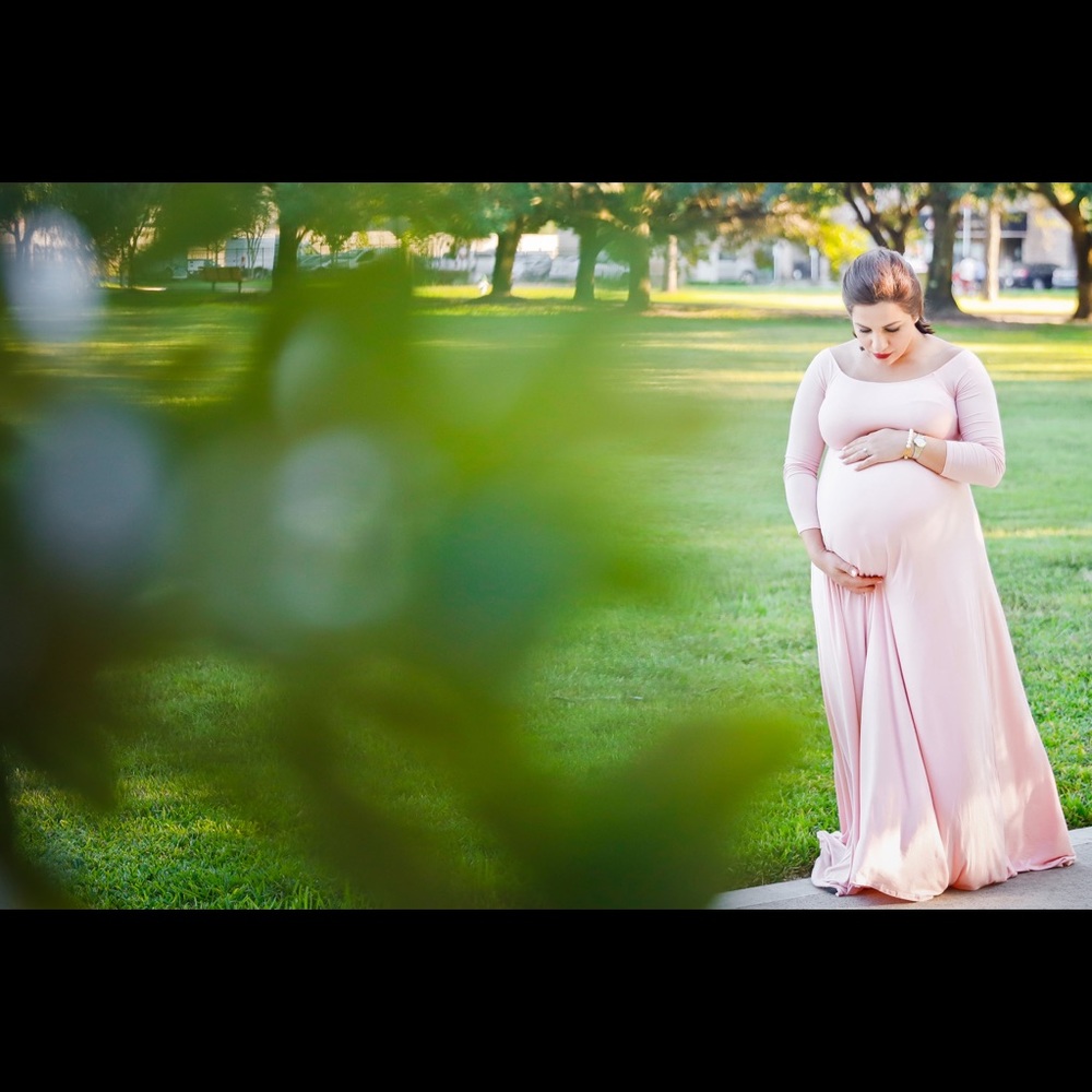 Maternity photo shoot dress.